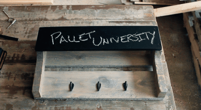 pallet coat hanger