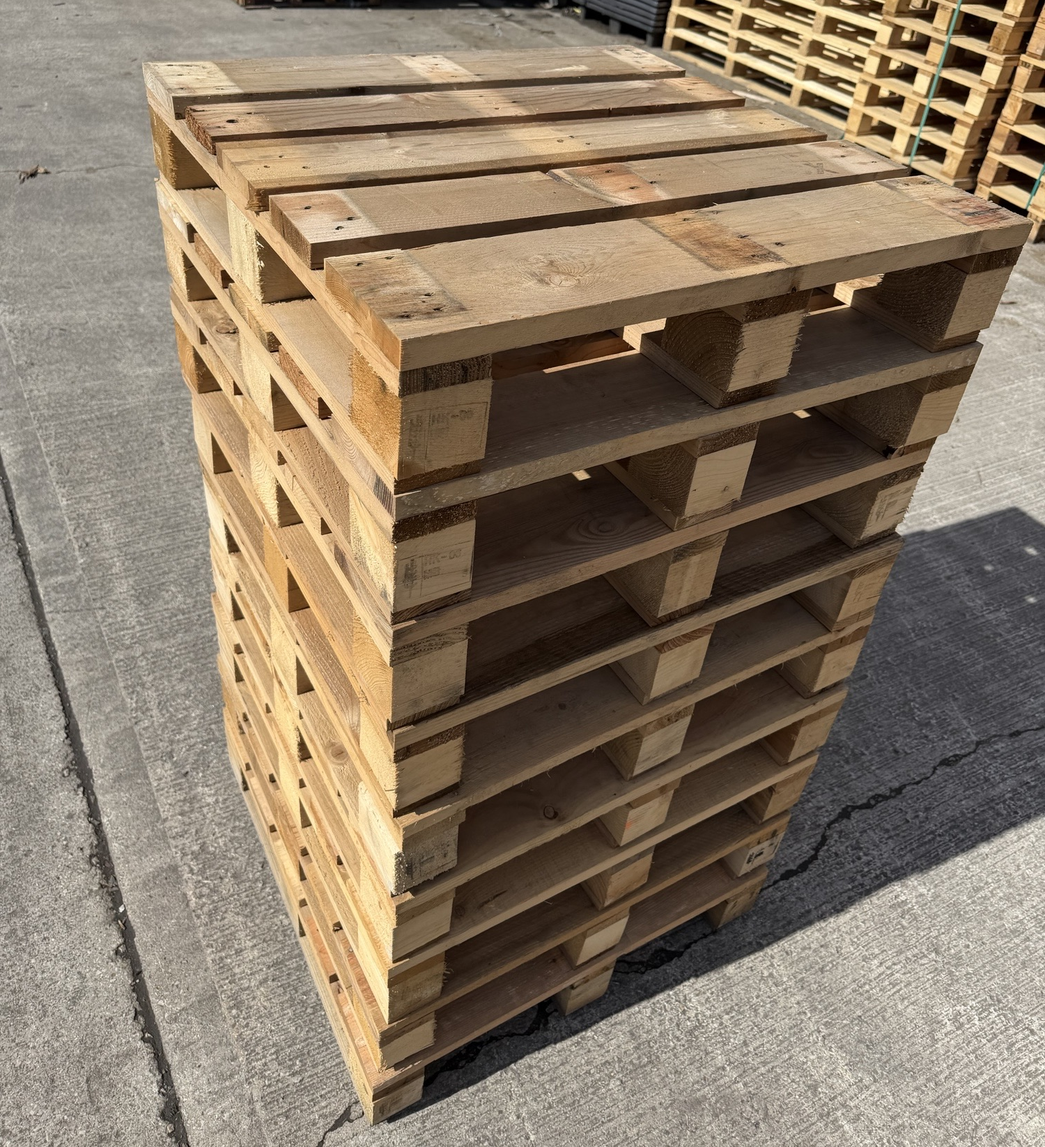 740mm x 740mm (29" Square) Pallet - Image 2